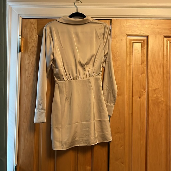 Anthropologie Le Lis silky long sleeve dress size small - Picture 7 of 9